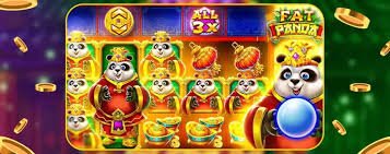 Pemain Texas Poker menganalisis permainan di meja sosro togel dengan catatan strategi